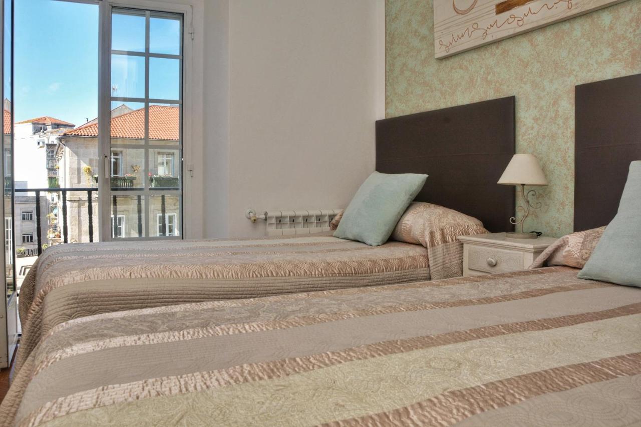 Hostal La Colegiata Виго Экстерьер фото