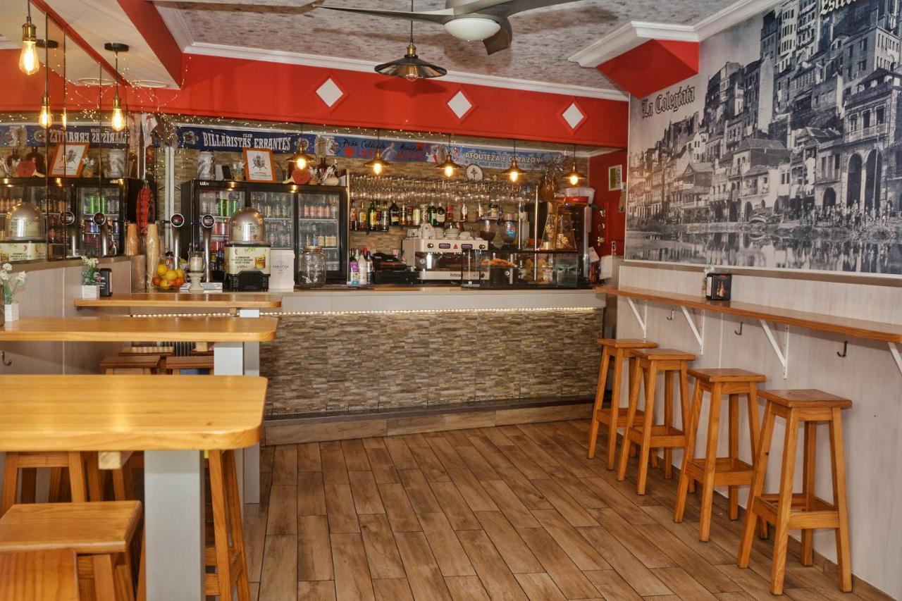 Hostal La Colegiata Виго Экстерьер фото