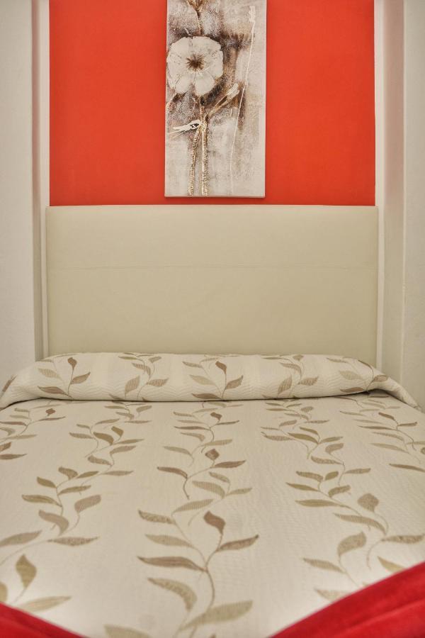 Hostal La Colegiata Виго Экстерьер фото