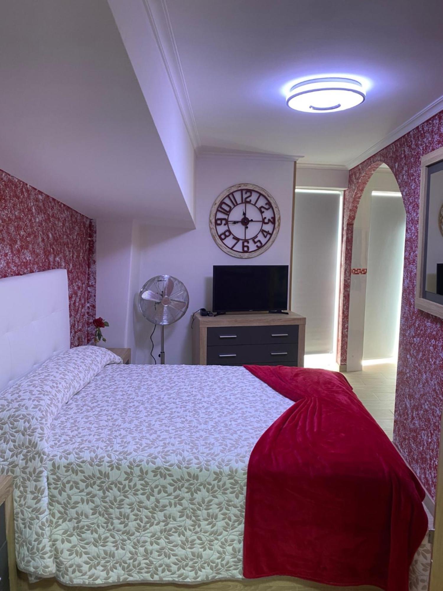 Hostal La Colegiata Виго Экстерьер фото