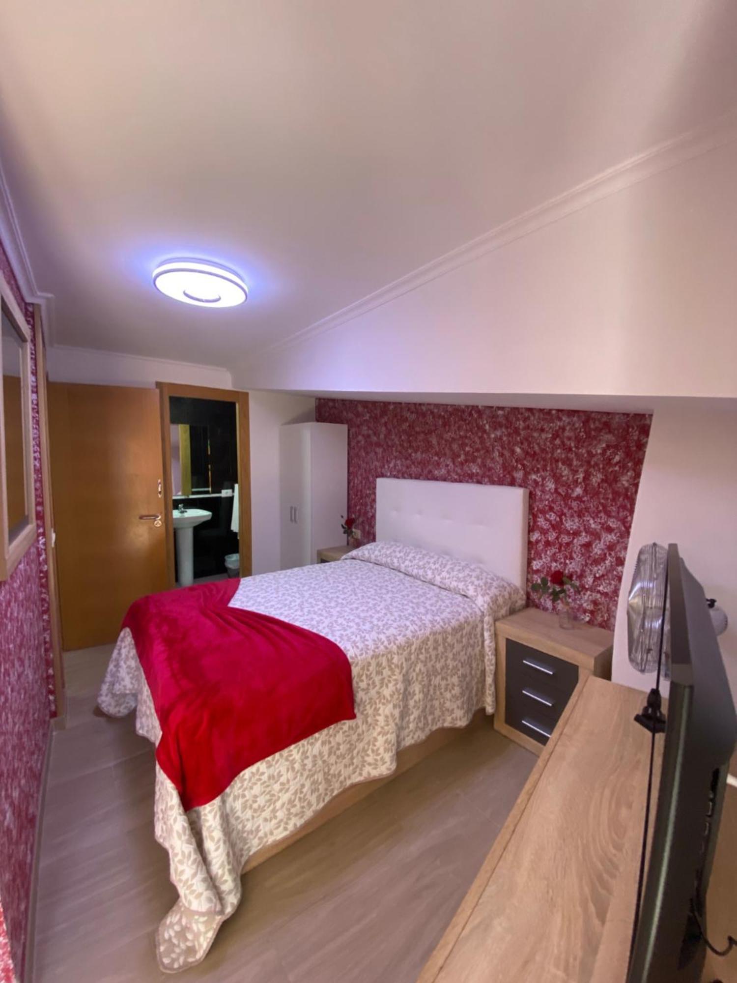 Hostal La Colegiata Виго Экстерьер фото