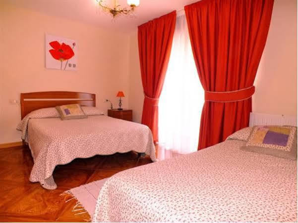 Hostal La Colegiata Виго Экстерьер фото