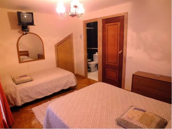 Hostal La Colegiata Виго Экстерьер фото